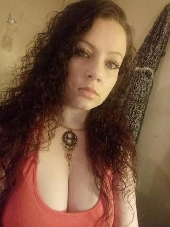 Maria, 24  female escort, Cincinnati