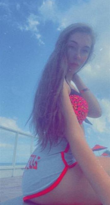 PureBeauty, 21  female escort, Cincinnati