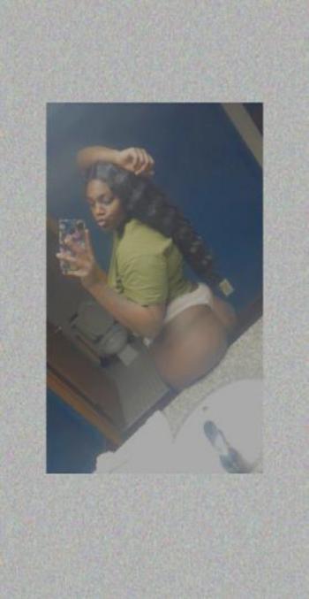 Leah, 22  female escort, Cincinnati