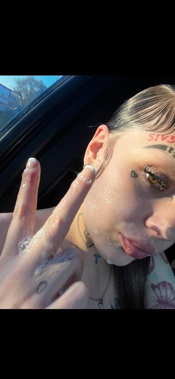 Newnie, 22  female escort, Cincinnati