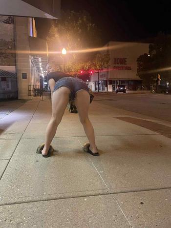 Shugie , 22  female escort, Cincinnati