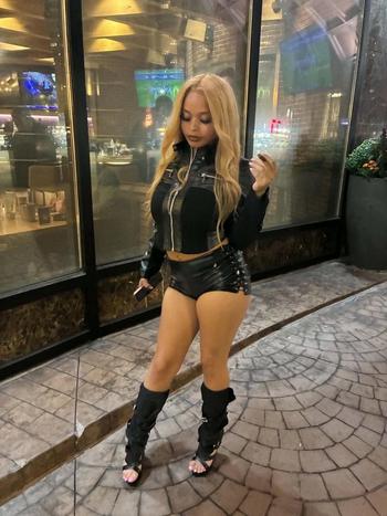 Aliyah, 24  female escort, Cincinnati